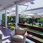 Villa Mirta- Villa Privata Con Giardino E Piscina